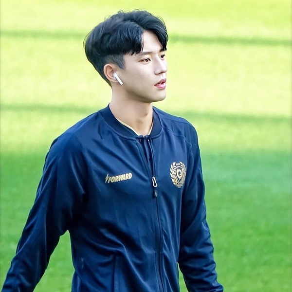 Seung-won cầu thủ hàn quốc đẹp trai