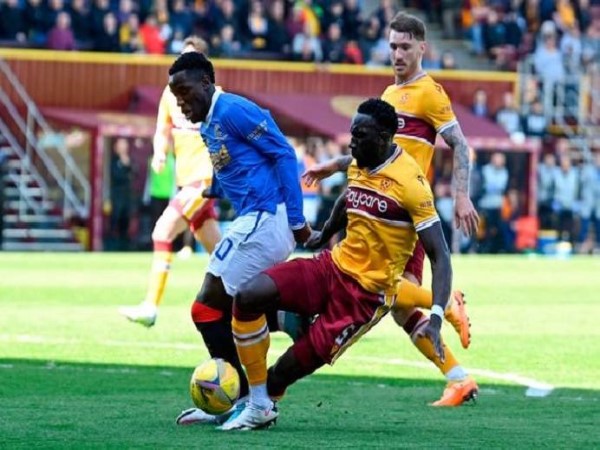 Soi kèo O/U Rangers vs Motherwell, 2h45 ngày 29/12