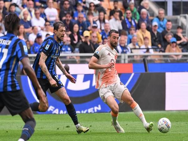 Bóng đá Italia: Inter Milan bất ngờ thua đau trước AS Roma