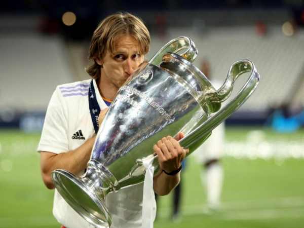 Chuyển nhượng BĐ: AC Milan muốn chiêu mộ Luka Modric