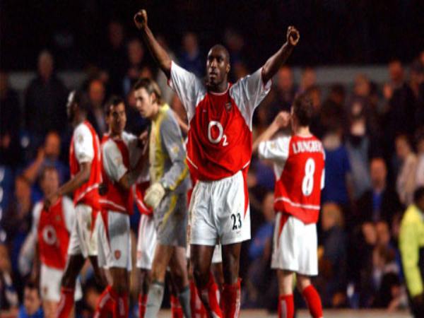 Những hậu vệ Arsenal nổi bật dưới thời Arsène Wenger