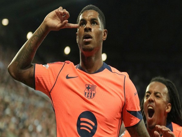 Nỗ lực của Newcastle và bản lĩnh Barca