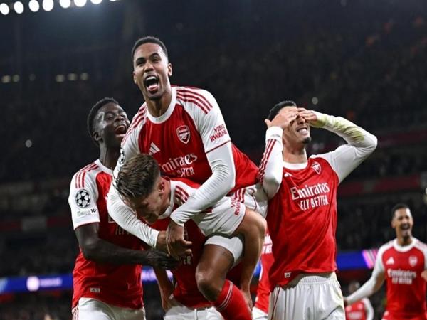 Tin Arsenal 17/11: Tin vui bất ngờ ở Ngoại Hạng Anh