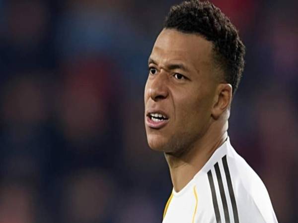 Kylian Mbappe vắng mặt phút chót vì vấn đề thể trạng