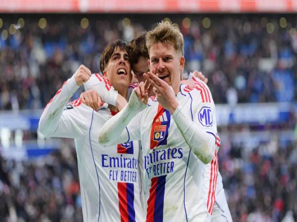 Đối đầu bóng đá Lyon vs Laval 2h30 ngày 5/2